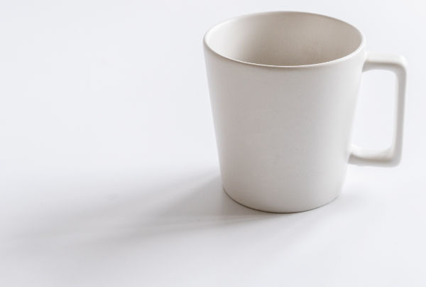 5-painting-interesting-shadows-have-soft-edges mug showing shadows are hard going to soft edged